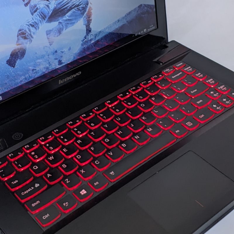 laptop gaming lenovo Ideapad Y410p - core i7 4700MQ 8core - ram 16 gb - Dual vga Nvidia GT 750m