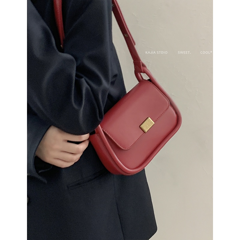 Suhao Tas Merah Wanita 2022 Baru Fashion Trendi Retro Ketiak Tas Niche Tekstur Single Shoulder Messenger Bag Tas Perjamuan Pernikahan