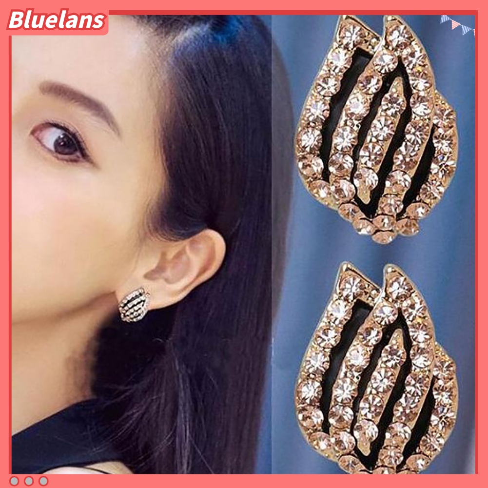 Anting Stud Piercing Bentuk Bunga Tulip Aksen Berlian Imitasi Untuk Wanita