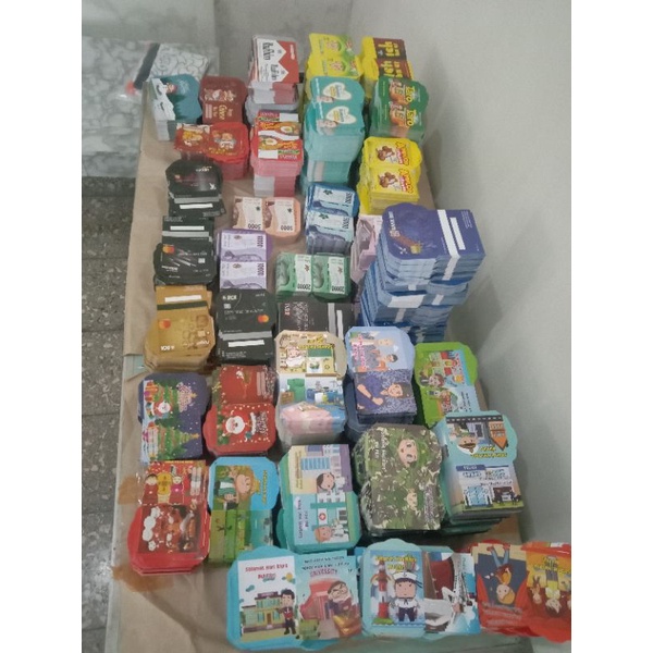 

Amplop Lebaran Sedang (Lembaran belum di Lem) 1kg isi 800 Lembar