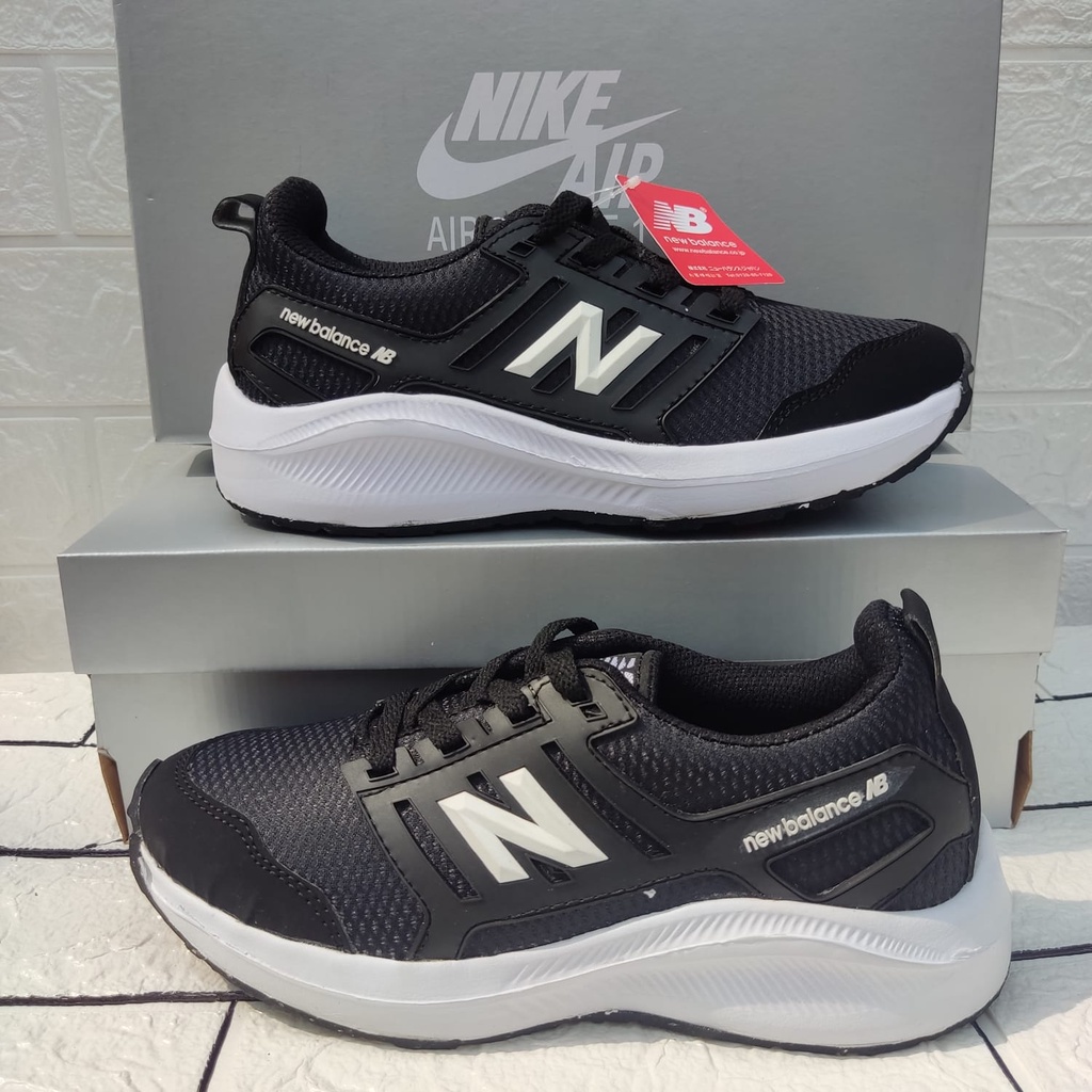 PROMO!! Sepatu Sekolah/Kuliah/Kerja Premium NEW BALANCE Hitam Putih TERBARU