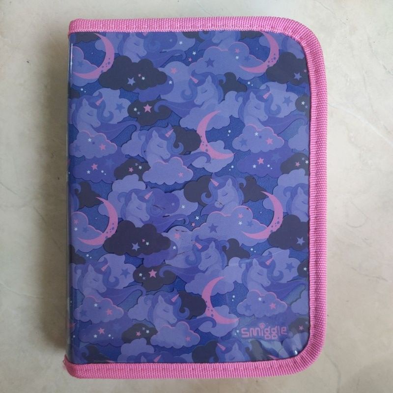 

Smiggle fresh midi kit stationery set color pencil marker notes erase