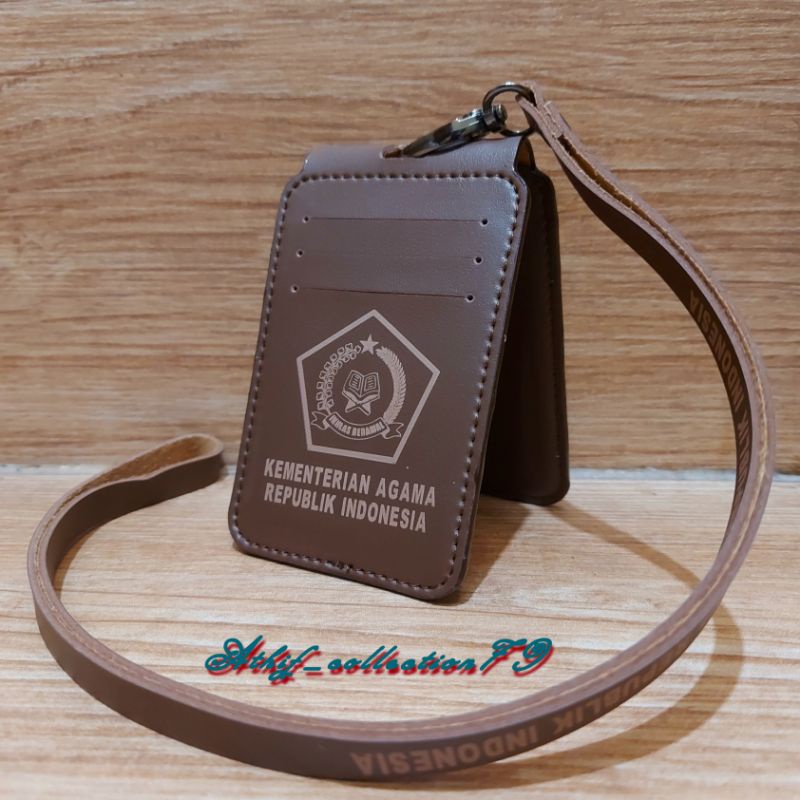 

Tempat Id Card Kulit KEMENAG Lipat Holder Id Card KEMENAG Kulit Lipat