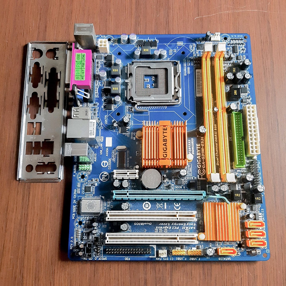 Gigabyte GA G31M ES2L Minus