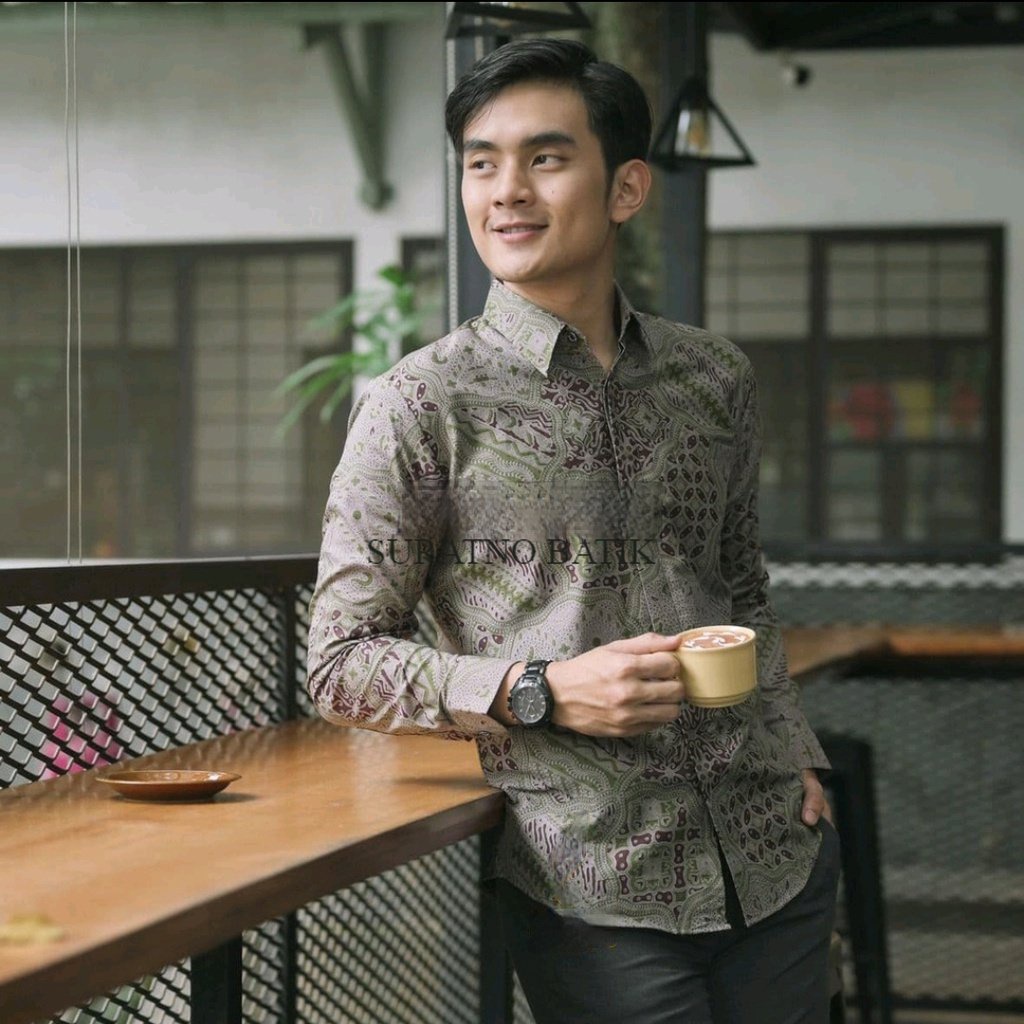 Kemeja Batik Pria Dewasa Slimfit Lengan Panjang Original Batik Solo / Baju Batik Pria Moderen Mewah Lengan Panjang Motif Terbaru