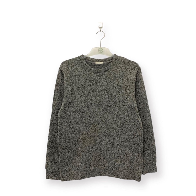 CREWNECK BASIC MOTIF BY GU UNIQLO
