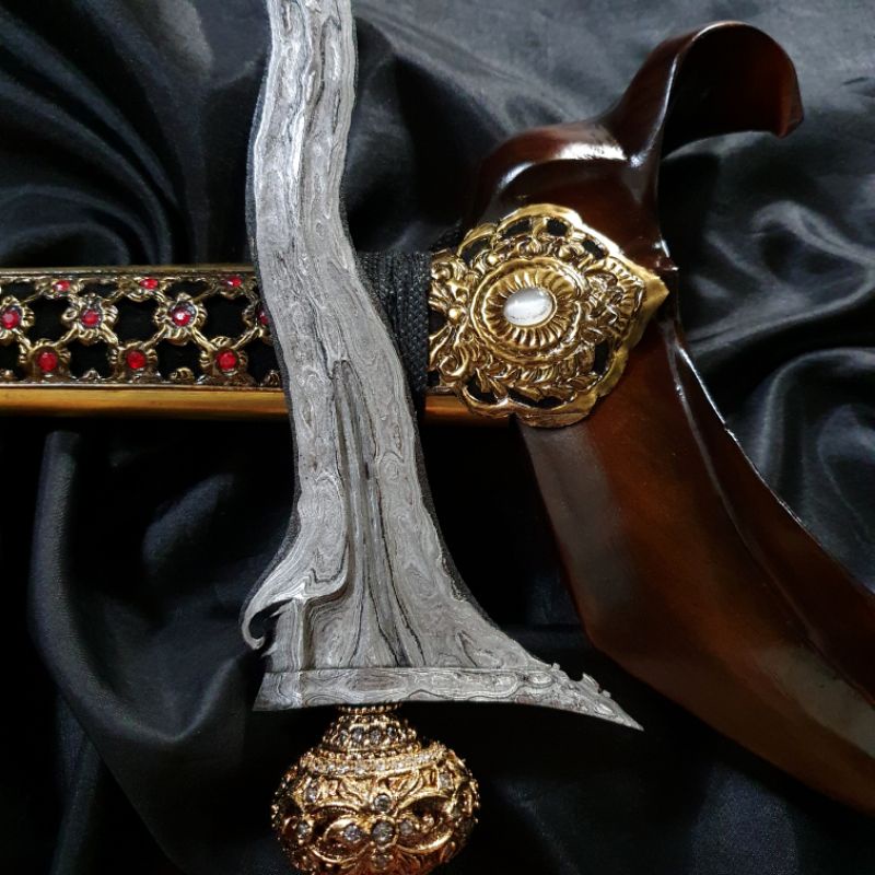 Keris Pandawa IV Luk 5 Pamor Pedaringan Kebak