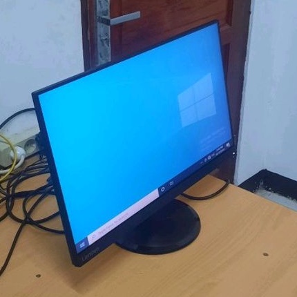 Monitor Lenovo 24 Inch, HDMI, Layar Frameless, 75Hz, Mulus, Bergaransi