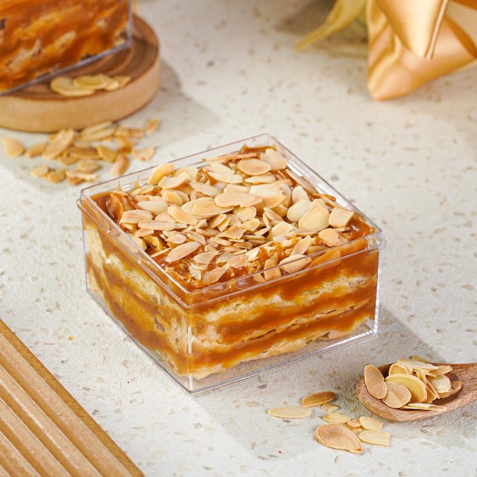 

Model Keren Caramel Layer Dessert box 07