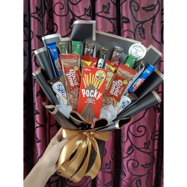 

BUKET SNACK / BISA REQUEST TEMA / HADIAH / WISUDA / ULANG TAHUN / MURAH