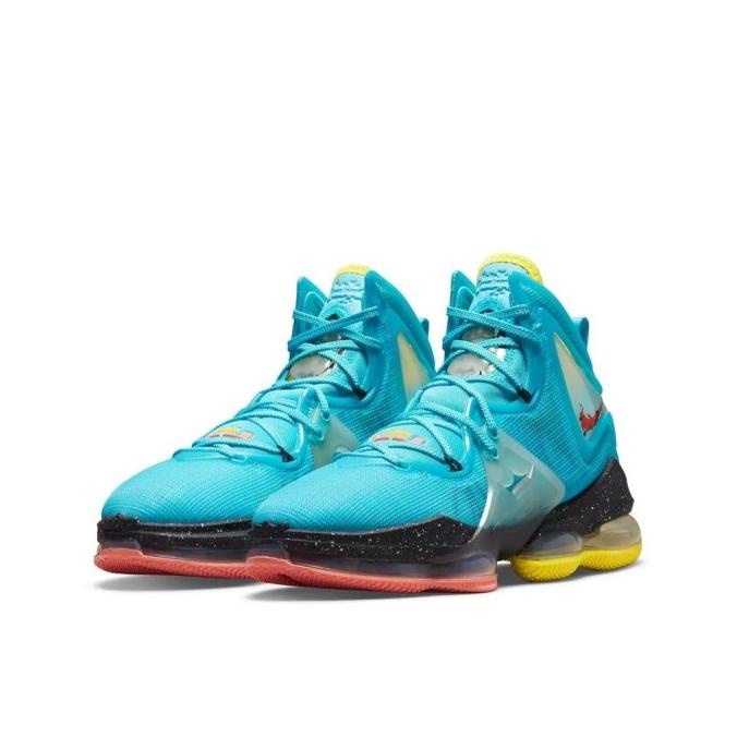 SEPATU BASKET PRIA NIKE LEBRON 19 (DC9338-400) SEF6546EW