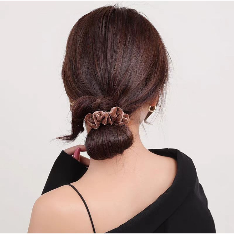 Ikat Rambut Scrunchie Velvet PREMIUM KOREA / Ikat Rambut VELVET BLUDRU / Kunciran Rambut Korea Bahan Bludru Tiki