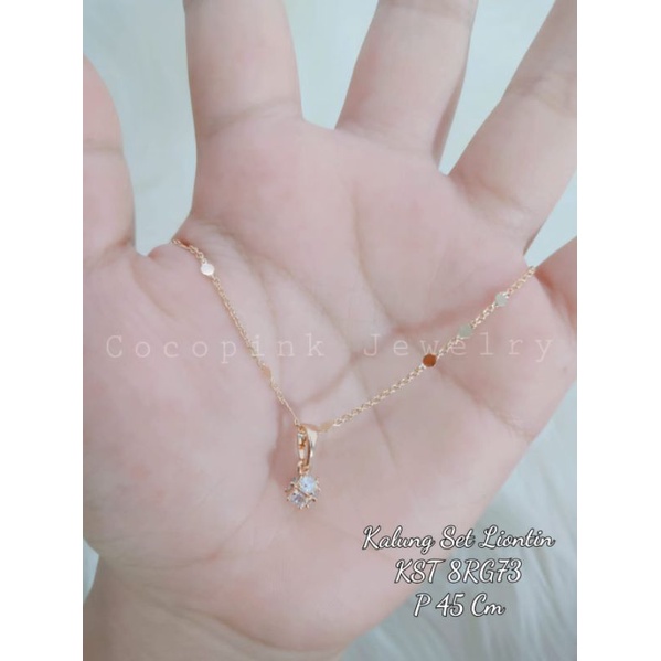 Kalung Titanium Set Liontin Permata Kubus