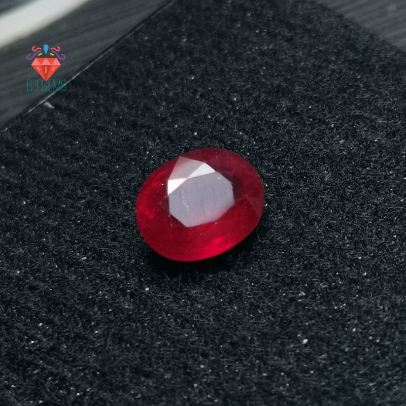 Permata Ruby Natural Alam Oval cut 3ct Red Ruby Mozambik