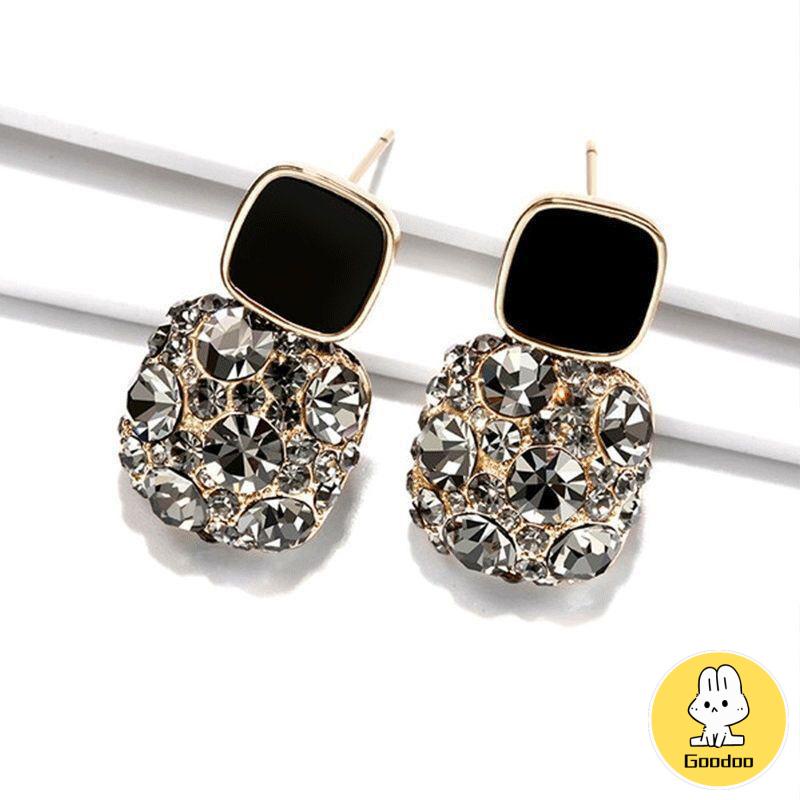 Anting Retro Mewah Siswa Perempuan Sederhana Temperamen Fashion Anting Murah Hati -Doo