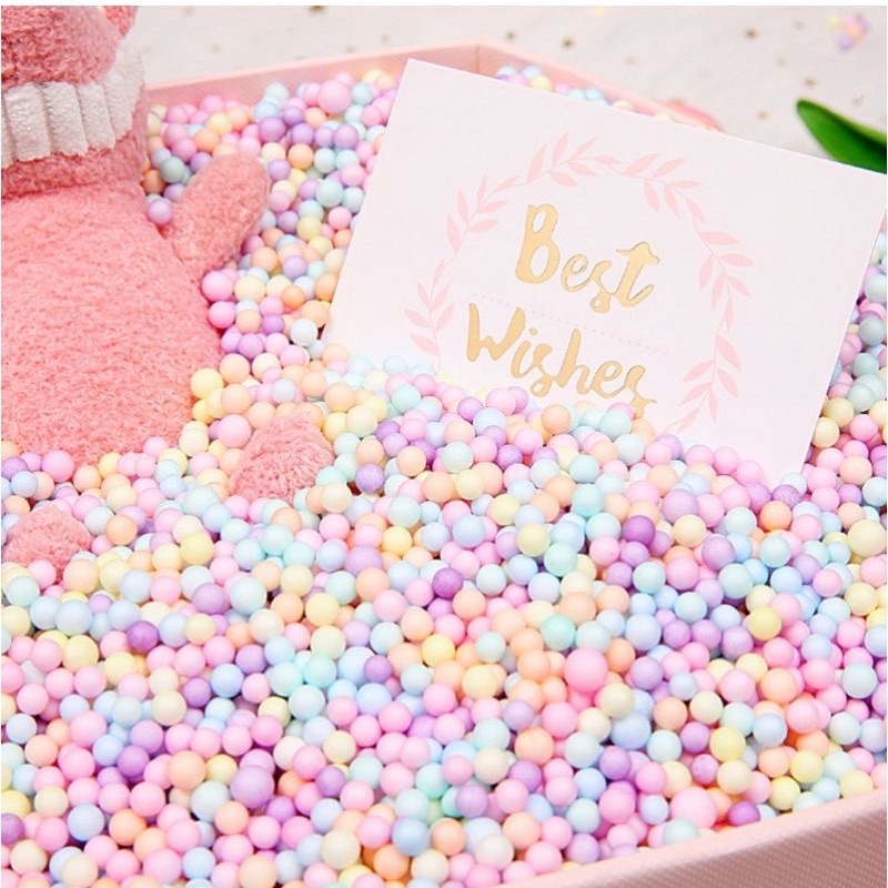 Styrofoam butir warna warni