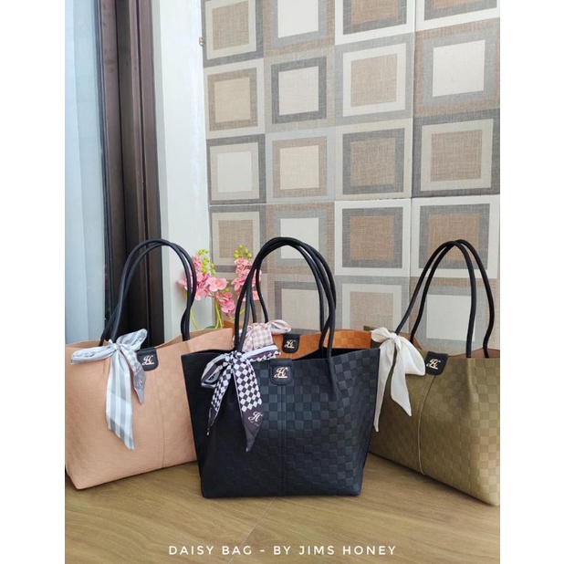 Daisy bag by Jims honey