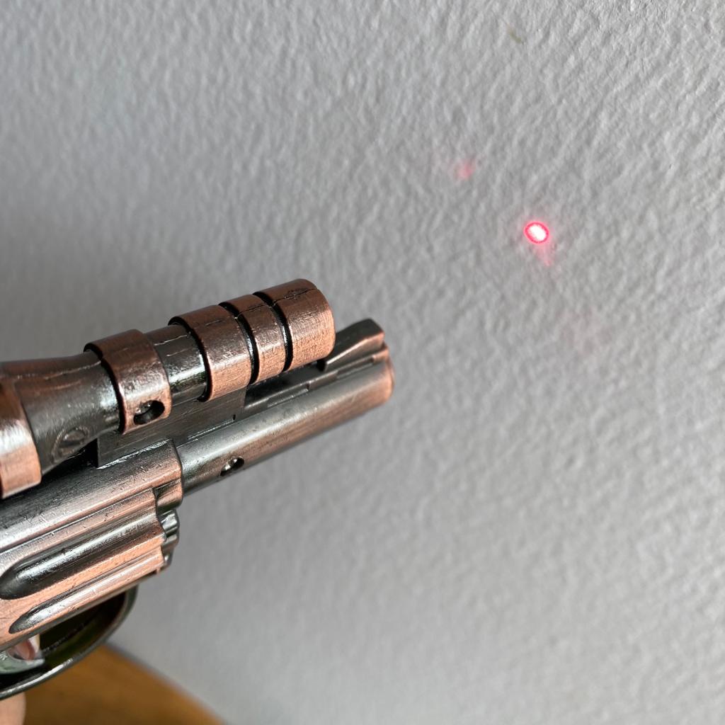 KOREK MINIATUR PISTOL+LASER BAJ KOREK UNIK DAN KOLEKSI ANTIK