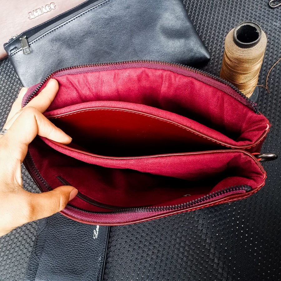 Tas Tangan Pria premium / Hand Bag Pria dan wanita kulit  kulit asli .Tas selpang pria dan wania kulit asli bergaransi