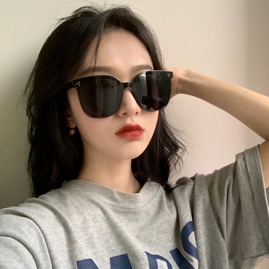 Kacamata Wanita Pria Optik Antiradiasi Dengan Fashion Sunglasses Eyewear KUV Frame
