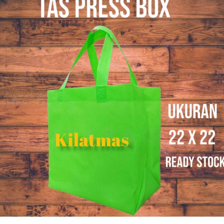 

～ WYC Tas Nasi Kotak Ukuran 22 Cm 1Lusin Isi 12Pcs Ready Stock Terlaris Bestseller～