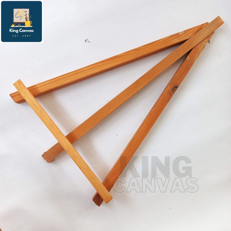 

Easel/Standar Lukis Kayu Tinggi 42cm x Lebar 25cm