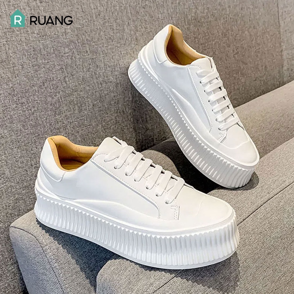 Sepatu Sneakers Simpel Putih Polos Wanita Import Breathable Fashion Trend Platform Shoes