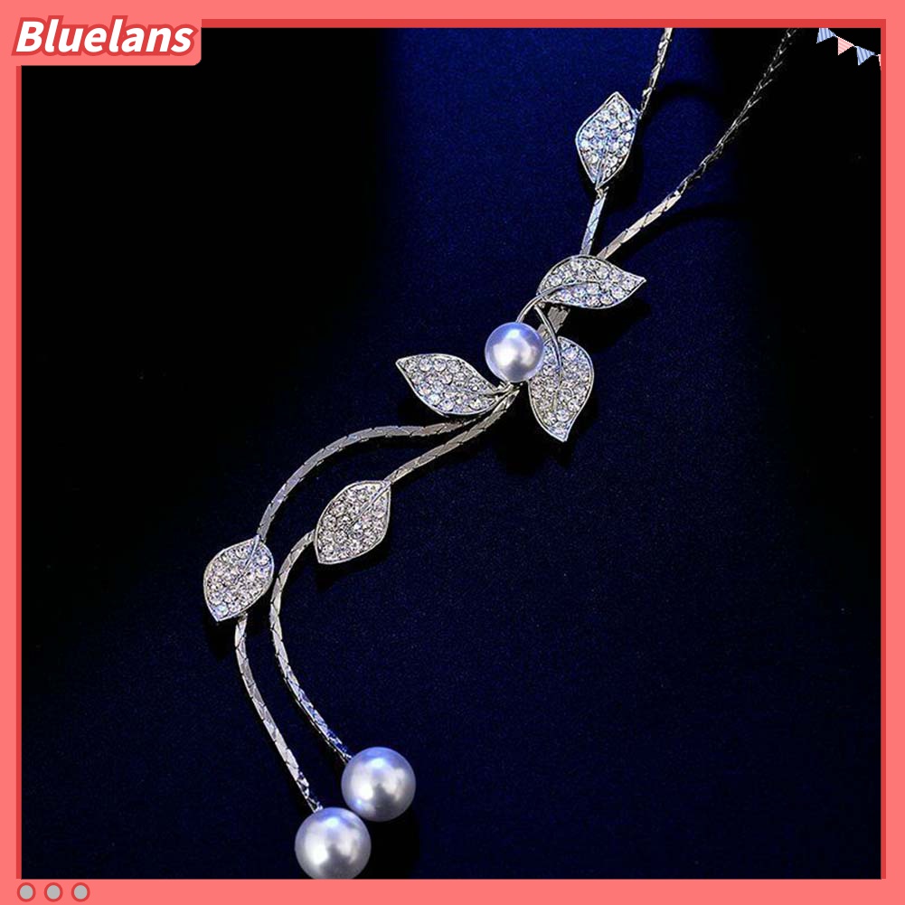 Bluelans Kalung Rantai Panjang Dengan Liontin Daun Mutiara Berlian Imitasi Untuk Wanita