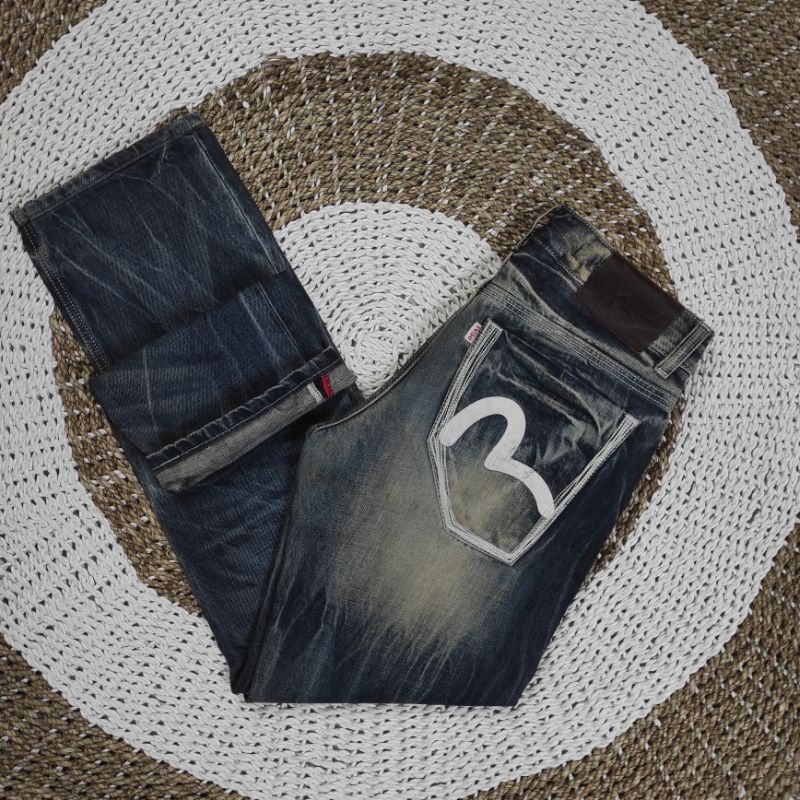 jeans pria evisu regular