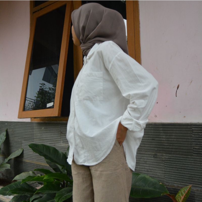Hana - Kemeja Wanita Polos Oversize OOTD