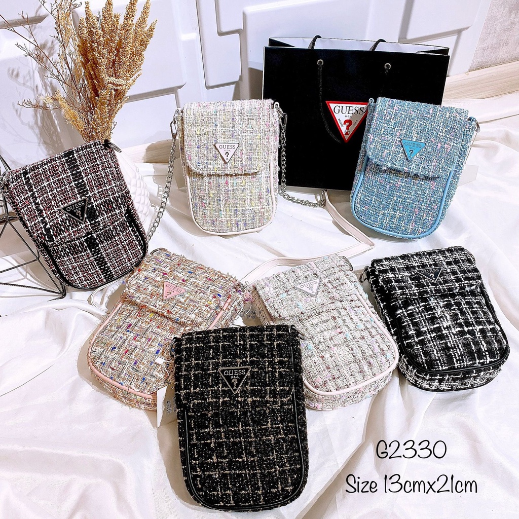 TAS SELEMPANG GU*SS SLINGPHONE TWEED KODE G2330