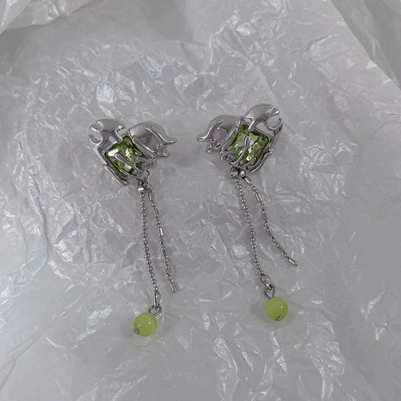 Anting Tusuk Gantung Desain Hati Hias Kristal Hijau Gaya Harajukuvintage Untuk Wanita