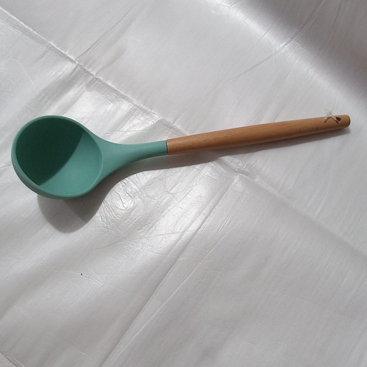 Centong Kuah Silikon Soup Ladle Gagang Kayu Sendok Sop