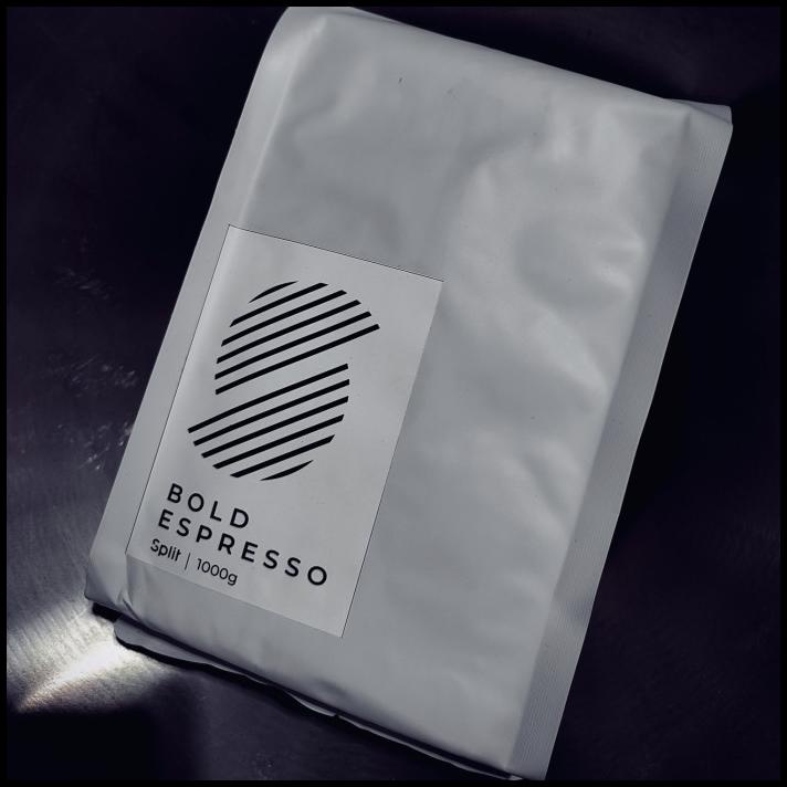 

Biji Kopi Espresso Blend - Bold - 1Kg