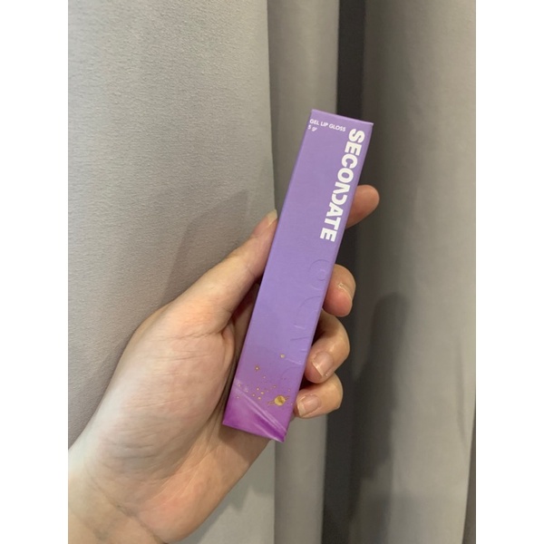 Secondate Cassiopeia lip gloss