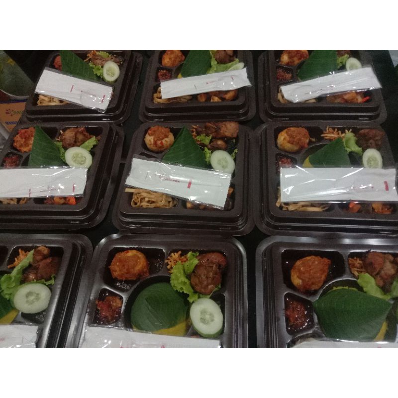 

Tumini nasi kuning CT 20 sekat komplit