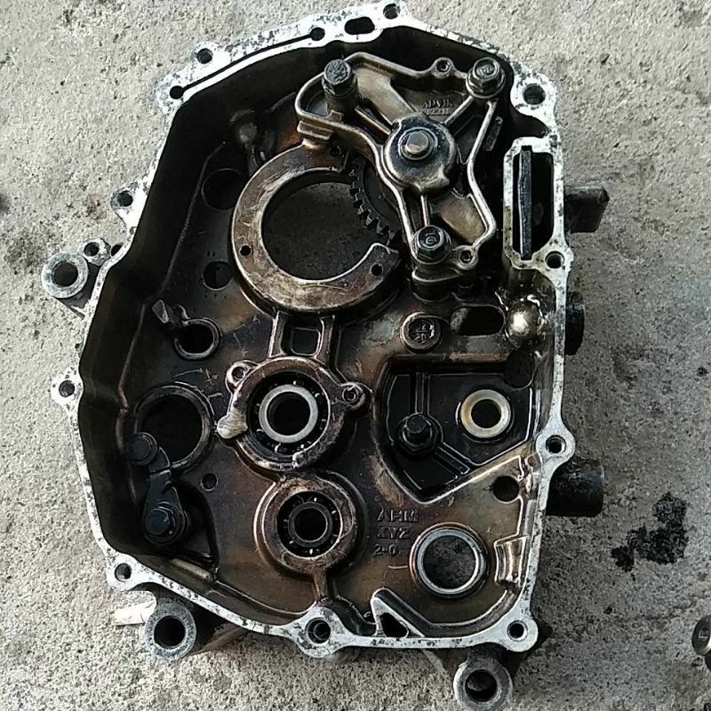 Krengkes Rengkes crankshaft kanan supra x 125 helm in