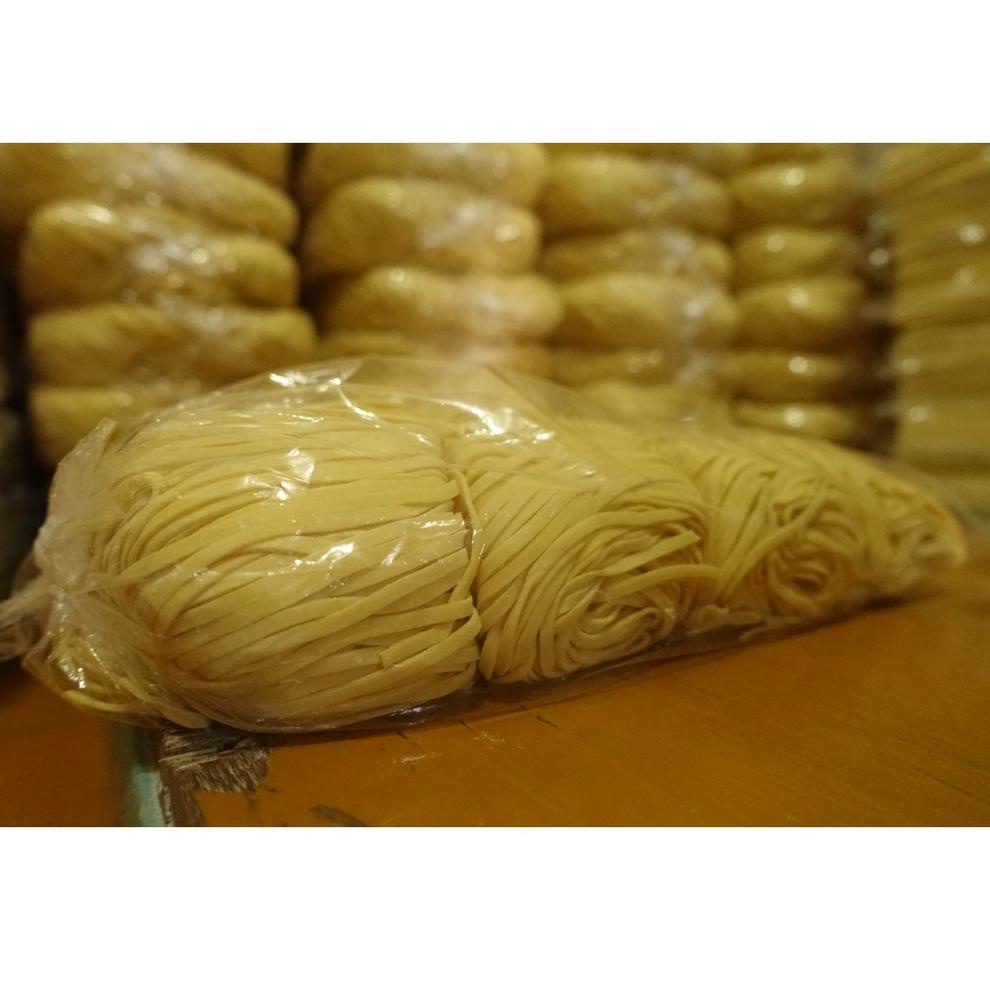 

ㄼ Mie Pangsit (Gepeng/Pipih) dan Mie Ayam (Bulat)1 Kg ( Isi 12 porsi) BIG SALES 3193 ⁂
