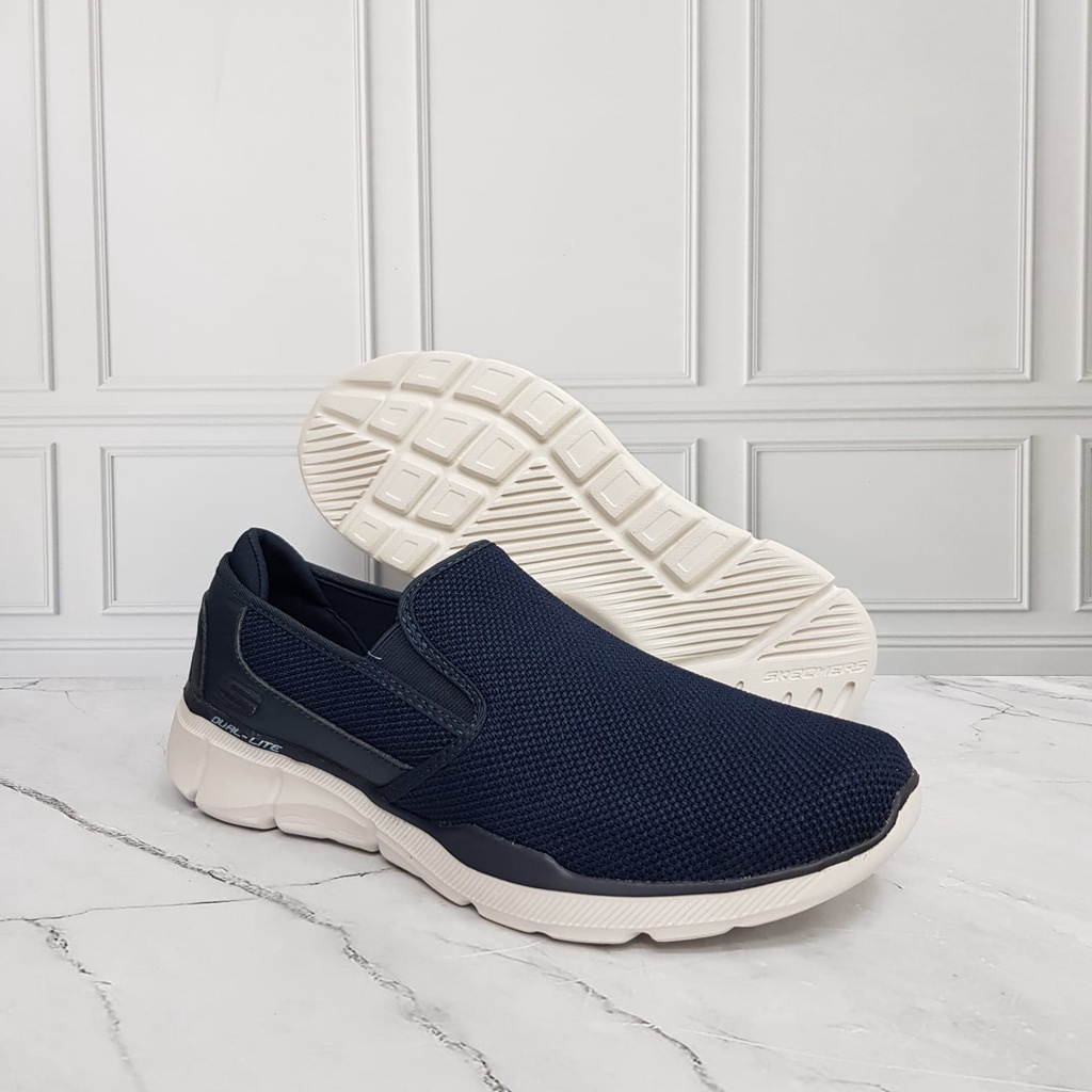 SEPATU SKECHERS EQUALIZER 3.0 TRACTERRIC COWOK PRIA RESTOCK