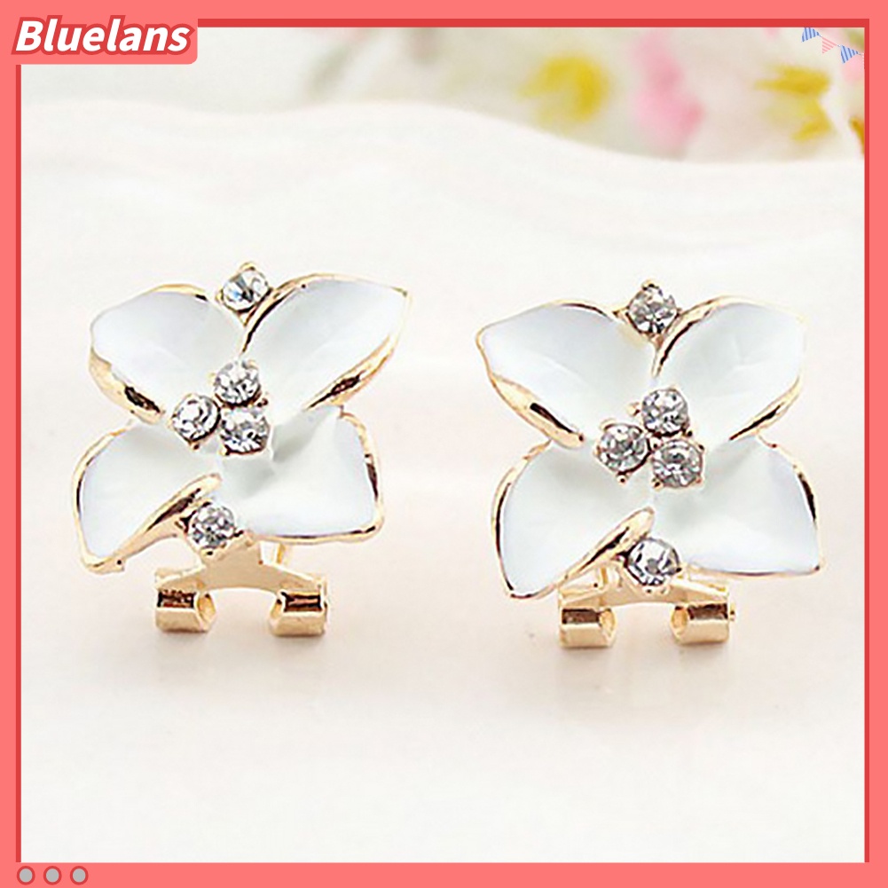 Bluelans Anting Stud Enamel Bentuk Clover Aksen Berlian Imitasi Untuk Wanita