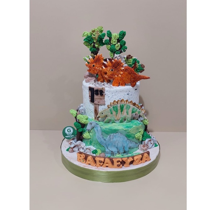 

DINOSAURUS / KUE ULANG TAHUN