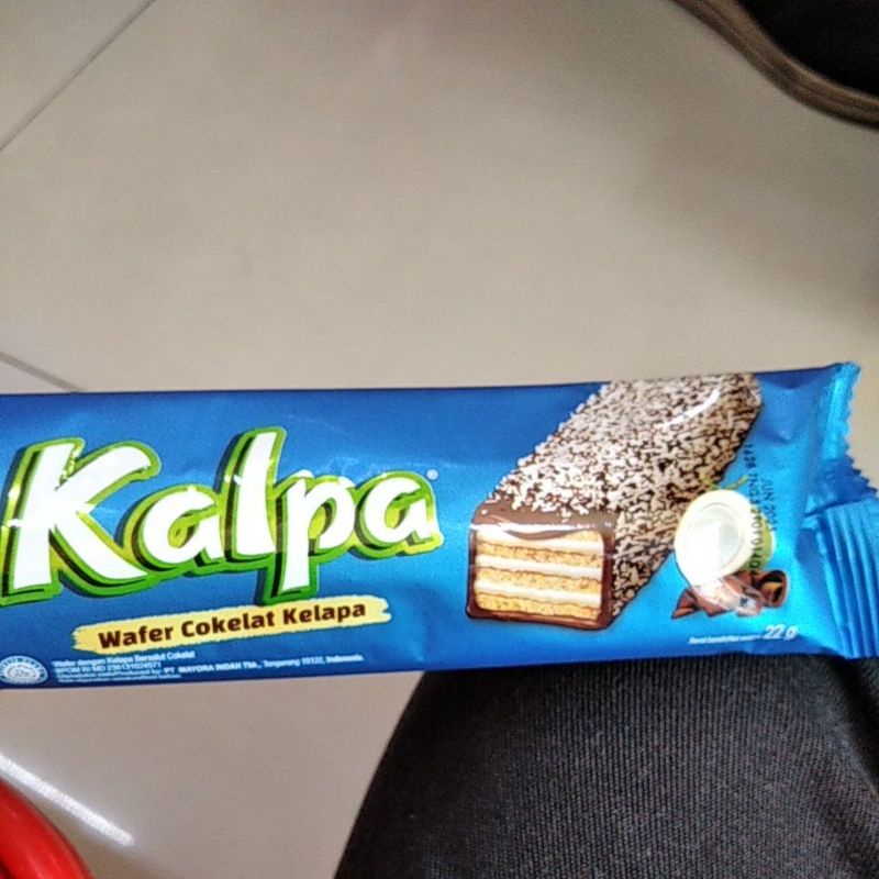 

Kalpa wafer cokelat kelapa