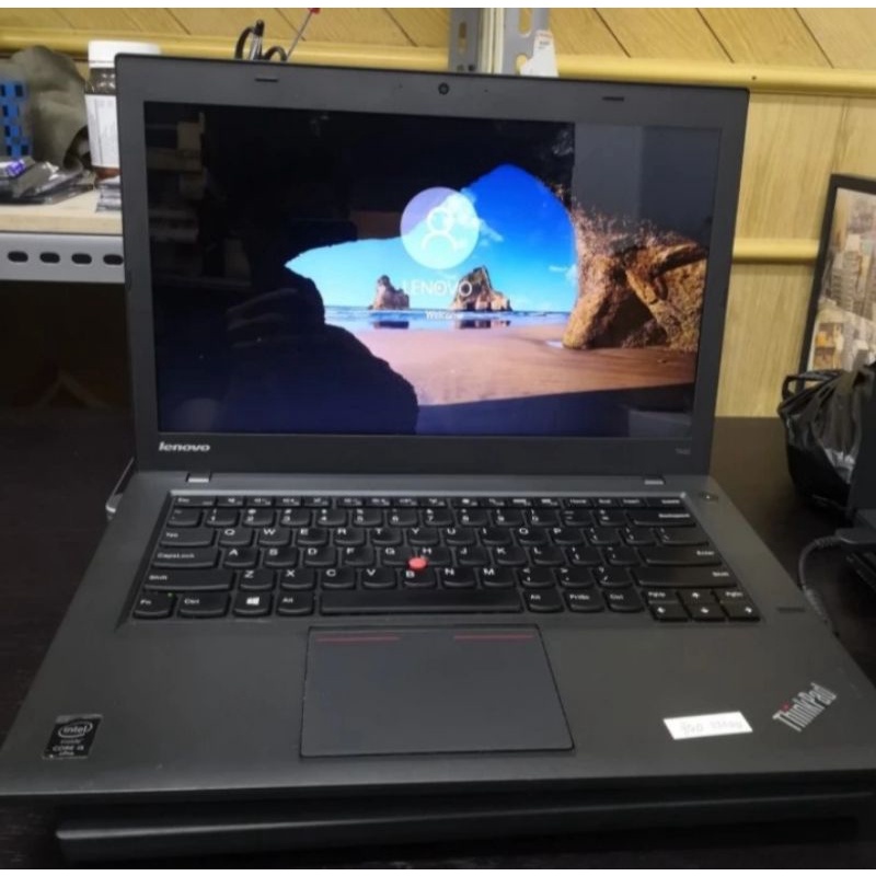 Lenovo thinkpad T440 core i5 Gen 4 Ram 8gb ssd 256gb