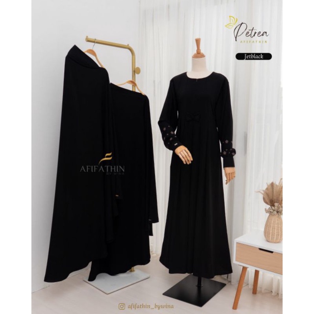 petrea jet black by afifathin