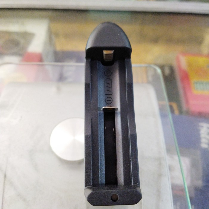 Charger Baterai Lithium-ion Li-ion 18650 14500 16400 26650 3.7V