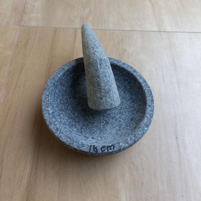 TERBARU Cobek Batu Asli 16 cm + Ulekan (1 Set) TERMURAH di Bubut /PERALATAN MASAK SET/PANCI PRESTO/P