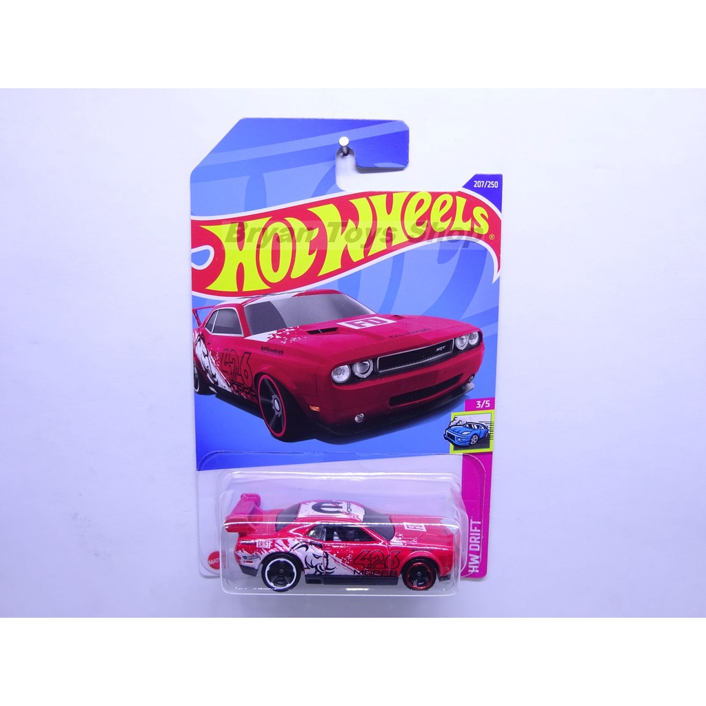 Hot Wheels Dodge Challenger Drift Car Merah
