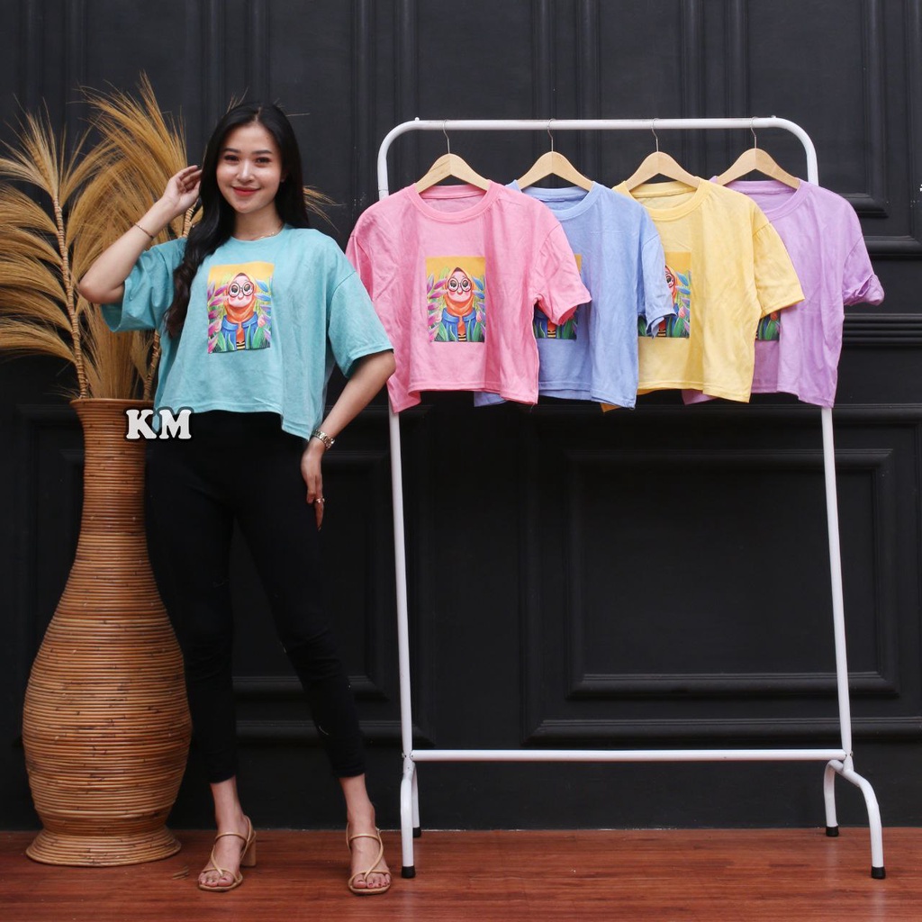 Atasan Wanita Kaos Kekinian Model Crop-Top All Size Adem