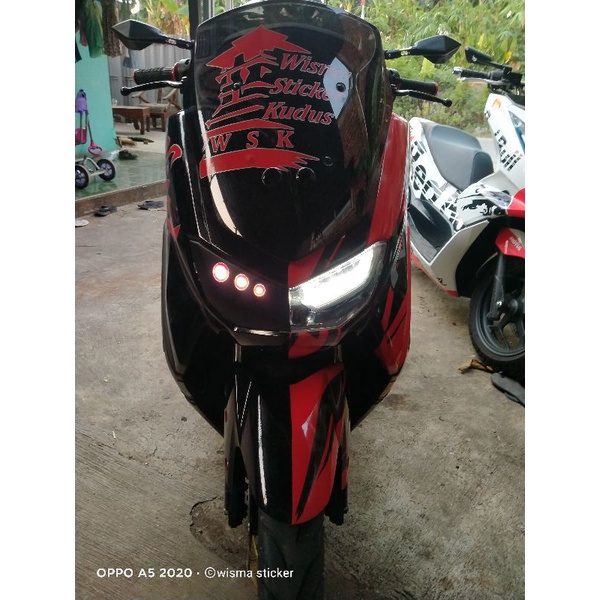Stiker Lampu Nmax New / Stiker Lampu Sebelah / Stiker Lampu Variasi Nmax New