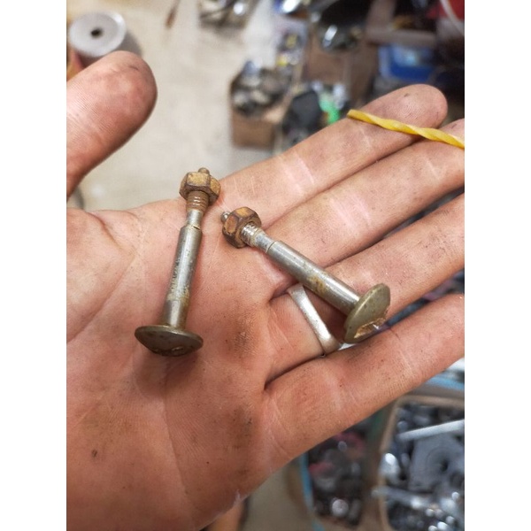 baut tepong kempol tutup aki honda win